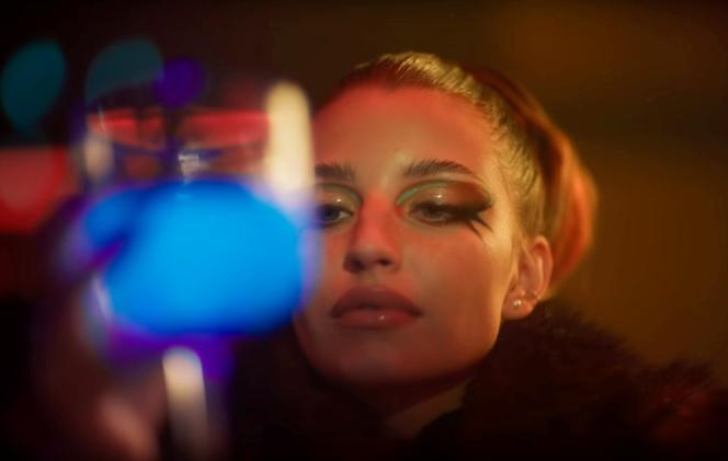 Julia Wieniawa "Rozkosz"