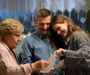 	M jak miłość odc. 1855. Paweł (Rafał Mroczek), Franka (Dominika Kachlik), Barbara (Teresa Lipowska)