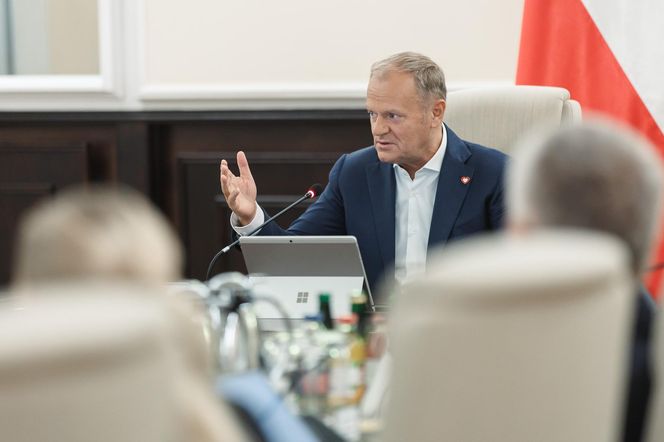 Pierwsze posiedzenie rządu w nowym składzie