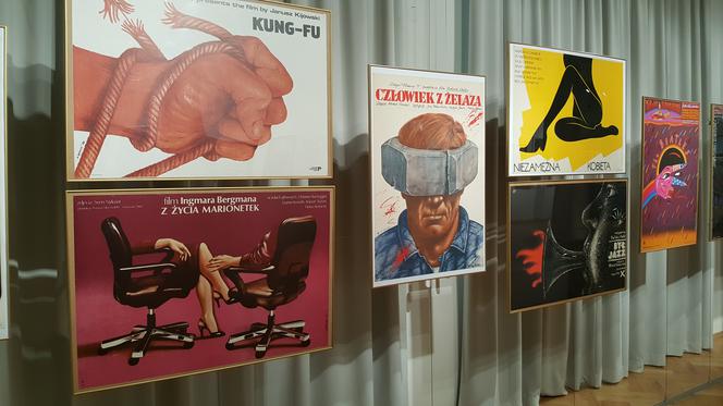 Wystawa artystycznych plakatów filmowych w muzeum