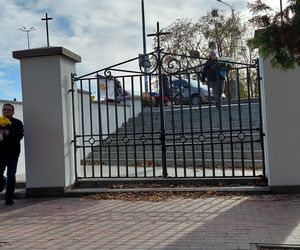 Przygotowania do Wszystkich Świętych Zamość