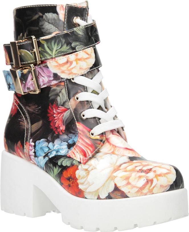 Najbardziej STYLOWE BUTY na WIOSNĘ 2015