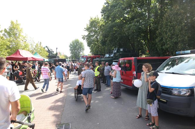 Defilada wojskowa w Katowicach i piknik. Wojewódzkie Obchody Święta Wojska Polskiego 2024