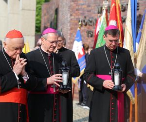 Biskupi uczcili pamięć poległych górników z Kopalni  Wujek