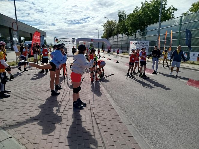 Zawody o Puchar Polski na nartorolkach Marwe Cup 2025 zostały zainaugurowane w Siedlcach