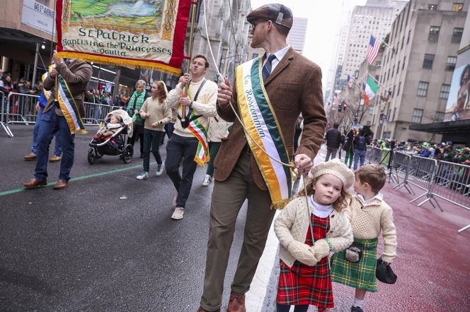 Parada św. Patryka przyciągnęła prawdziwe tłumy. Oglądało ją blisko 2 miliony widzów