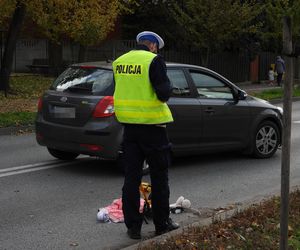 Dziewczynki potrącone na przejściu