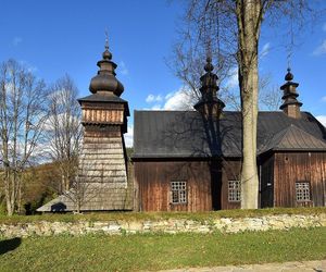 To dawna łemkowska wieś w Małopolsce. Kiedyś mieszkańcy musieli ją sprzedać