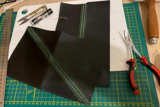 Przystojny policjant z Mazur ma niezwykłą pasję. Taka umiejętność w tych czasach to rzadkość!