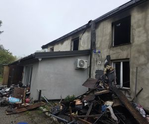 W pożarze stracili swój cały majątek. 6-osobowa rodzina nie ma gdzie mieszkać. Temperatura była tak ogromna, że strażakom topiły się kaski