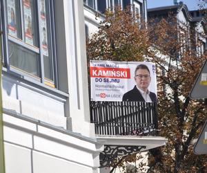 Kampania wyborcza w Kielcach. W śródmieściu najwięcej plakatów kandydatów do Sejmu i Senatu