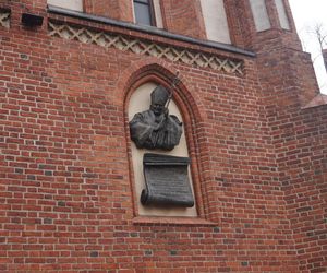 To najpiękniejszy zabytek w woj. warmińsko-mazurskim według AI. „Zachwyca strzelistą sylwetką”