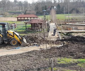 Ma być światowo, na razie jest błoto. To jedyne takie miejsce w Polsce