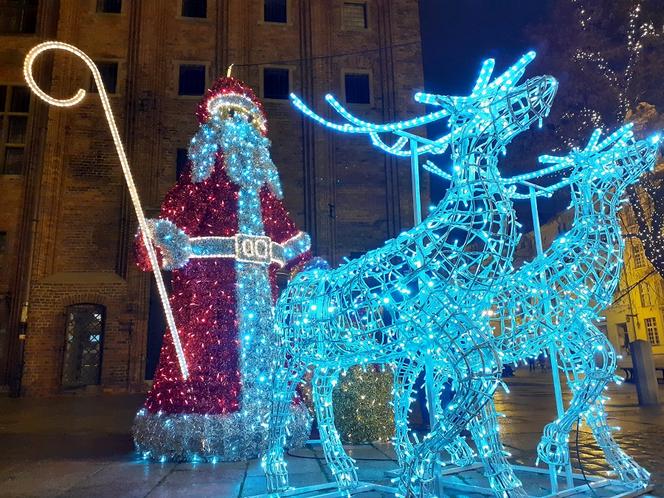 Świąteczne akcenty na toruńskiej starówce