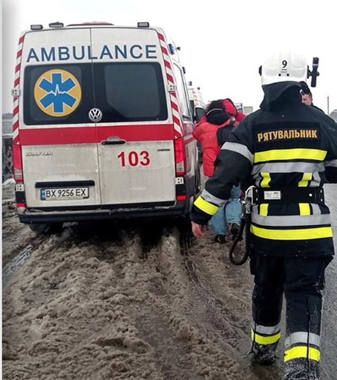 Katastrofa Flixbusa z Warszawy do Odessy. Pasażerowie uciekali przez pole