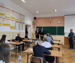 Uczniowie z Tarnowa zakończyli obowiązkowe matury pisemne