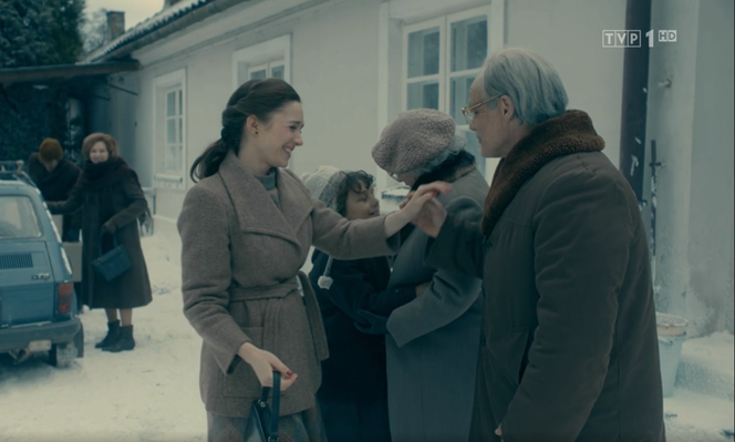 Stulecie Winnych 4, odc. 45: Andzia (Barbara Wypych), Stanisław (Jan Wieczorkowski), Ewa (Sonia Mietielica)