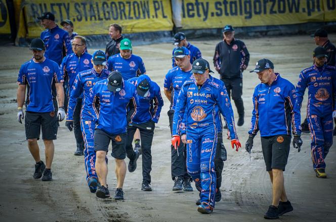 Stal Gorzów - GKM Grudziądz. Kibice przez ponad 5 godzin byli uwięzieni na stadionie, a mecz się nie odbył!