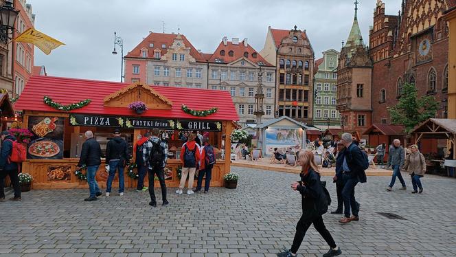 Jarmark Świętojański już działa! Zobacz, jak wygląda teraz wrocławski Rynek