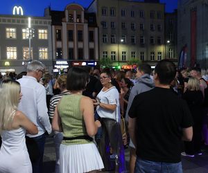 Potańcówka przed Teatrem Śląskim w Katowicach (09.08)
