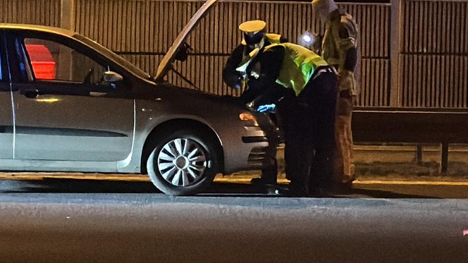 Ukradli wielkie pieniądze i zwiali fiatem. Sensacyjny pościg za sprawcami, trwa obława