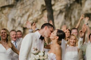 Marina i Wojciech Szczęśni świętują 9. rocznicę ślubu. Bramkarz opublikował archiwalne kadry