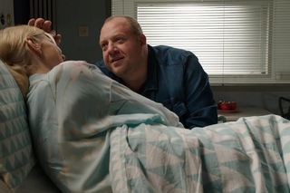 M jak miłość, odcinek 1854: Tadeusz uratuje Jagodę. Nie straci zimnej krwi, kiedy żona zacznie rodzić 