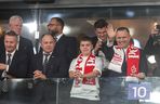 Karol Nawrocki pozdrowił chłopca na meczu Polska - Finlandia