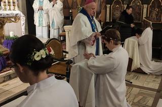 Ile żyje w Polsce dziewic konsekrowanych? Noszą pewien znak