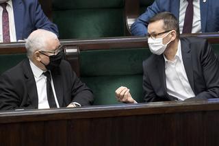 Kaczyński zarabia 25 tys. a Czarnek 17 tys
