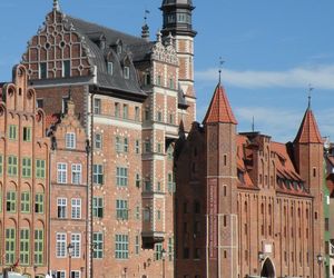 Gdańsk Główne Miasto - Brama Mariacka i Dom Towarzystwa Przyrodników