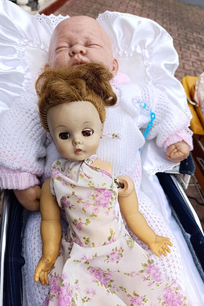 Agnieszka Ciećko zbiera lalki