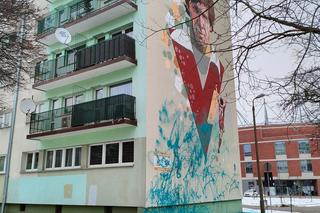 Akt wandalizmu przy Piłsudskiego. Zniszczono dwa murale