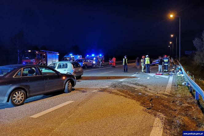 Wypadek na obwodnicy Ełku. 6 osób trafiło do szpitali