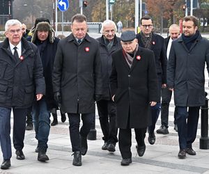 Jarosław Kaczyński wraz z delegacją PiS złożył wieńce przed pomnikami Ojców Niepodległości