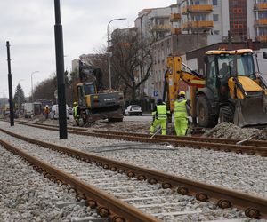 Remont torowiska na ul. Toruńskiej w Bydgoszczy. Wiemy, kiedy tramwaje wrócą na stałe trasy