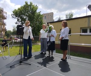 Przez lata ŚDS w Siedlcach działał w dwóch lokalizacjach, teraz już oficjalnie funkcjonuje w jednym miejscu, w budynkach dostosowanych do potrzeb osób z niepełnosprawnościami. 