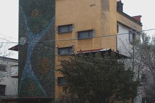 Architektura PRL w Krakowie - zobacz najpiękniejsze bloki, hotele, kino i inne budynki, które warto odwiedzić