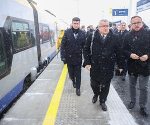 Minister Andrzej Adamczyk otworzył przystanek kolejowy w Zatorze