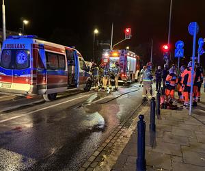 Warszawa. Karetka płonęła na Żoliborzu. W akcji straż pożarna!