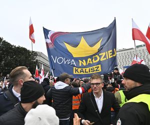 Transparenty na Marszu Niepodległości 2024