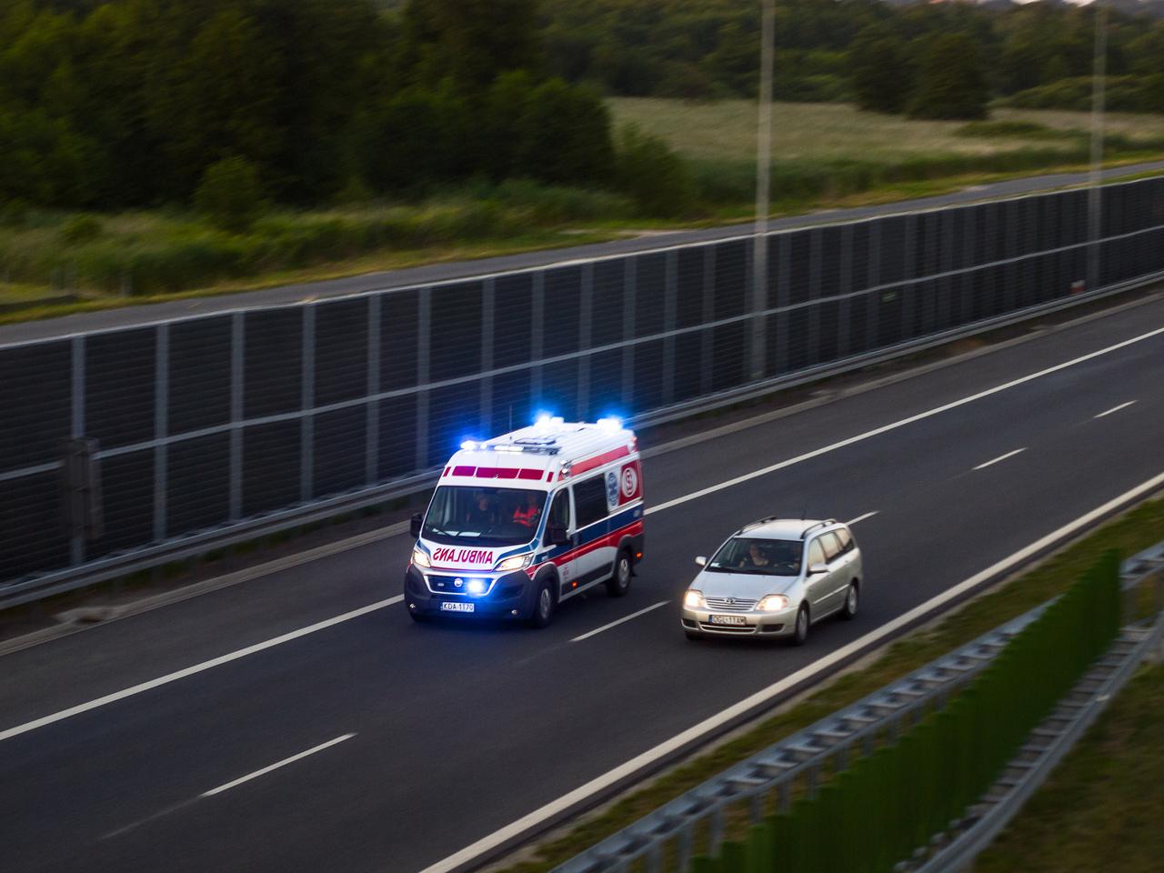 Lublin: Zderzenie dwóch wojskowych ciężarówek. Rannych zostało 16 żołnierzy.