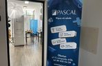 Wakacyjny patrol Eska Summer City w olsztyńskim oddziale Szkoły Policealnej Pascal