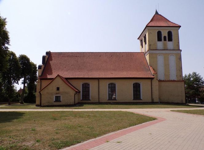 Weekend na Mazurach? Koniecznie zobacz tę wieś! To nie tylko jezioro, ale i historia