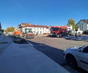 Na ul. Floriańskiej w Siedlcach powstaje nowe rondo ósemkowe i nowa nawierzchnia