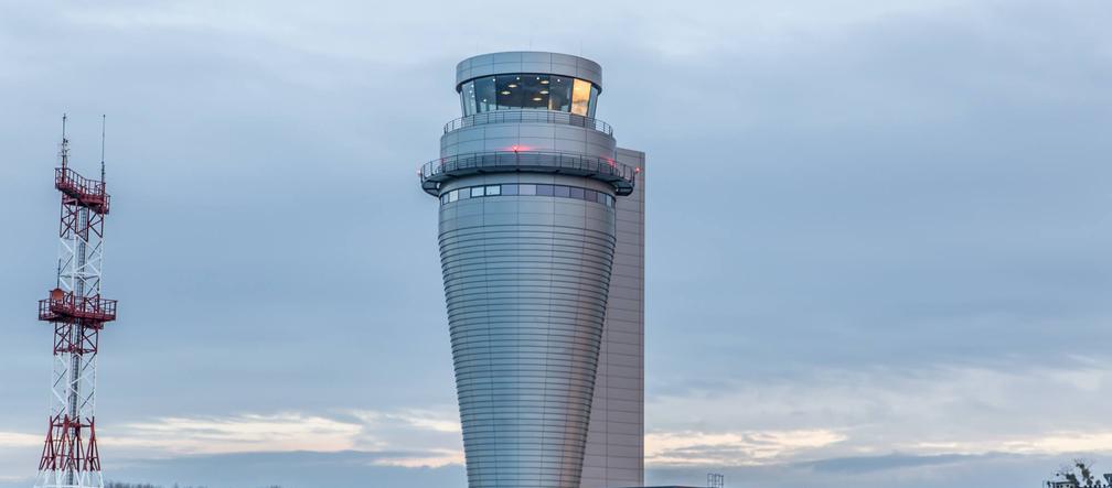 Katowice Airport: Tak wygląda nowa wieża kontroli lotów w Pyrzowicach [ZDJĘCIA]