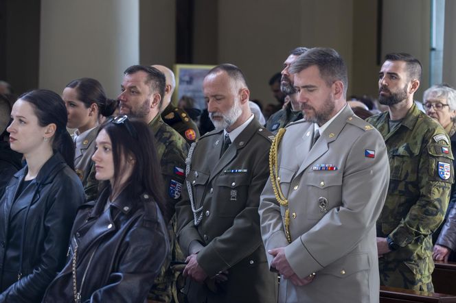 Czterech żołnierzy zginęło w bagnie na Litwie. "Usłyszałam pukanie, synek już spał". Tragiczna relacja wdowy