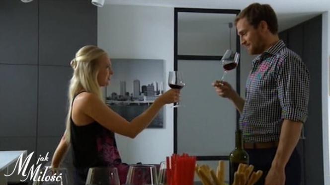 M jak miłość odc. 1188. Joasia (Barbara Kurdej-Szatan), Wojtek (Mateusz Janicki)