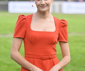 Małgorzata Kożuchowska jak z Matrixa. Mówi, co skrywa pod płaszczem