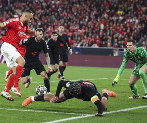 Barcelona wygrywa na Estadio da Luz. Wielki mecz Szczęsnego!